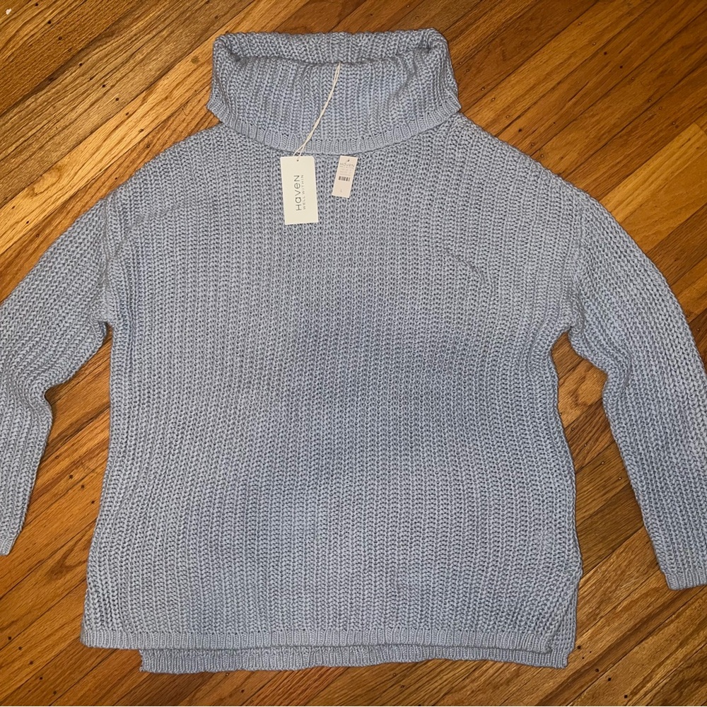 NEW WITH TAGS Gorgeous Sky Blue Chunky Knit Cable Knit Turtleneck Sweater
